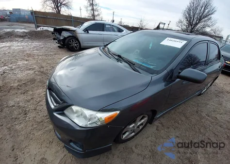 2011 Toyota Corolla S z USA, uszkodzony, nr VIN 2T1BU4EE0BC740035